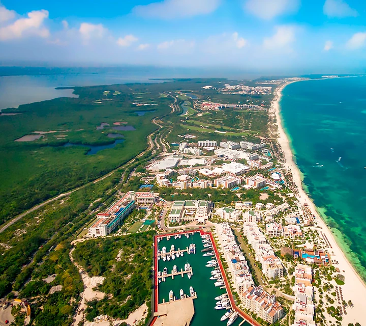 Costa Mujeres real estate and Caribbean coastline